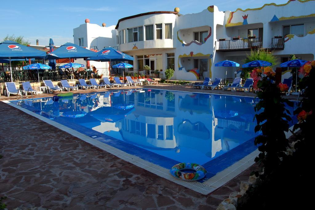 Hotel Laguna Вама-Веке Экстерьер фото