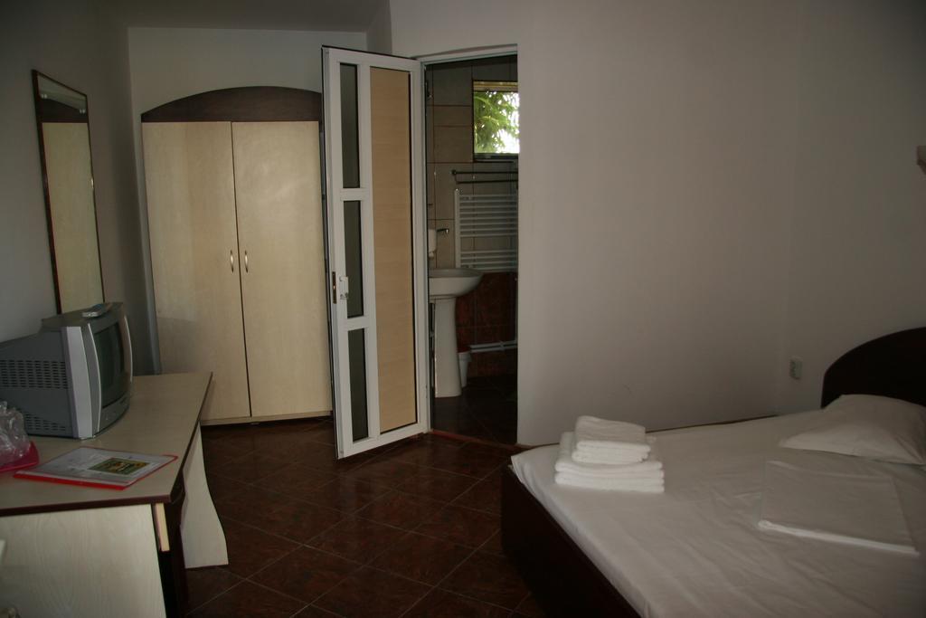 Hotel Laguna Вама-Веке Номер фото