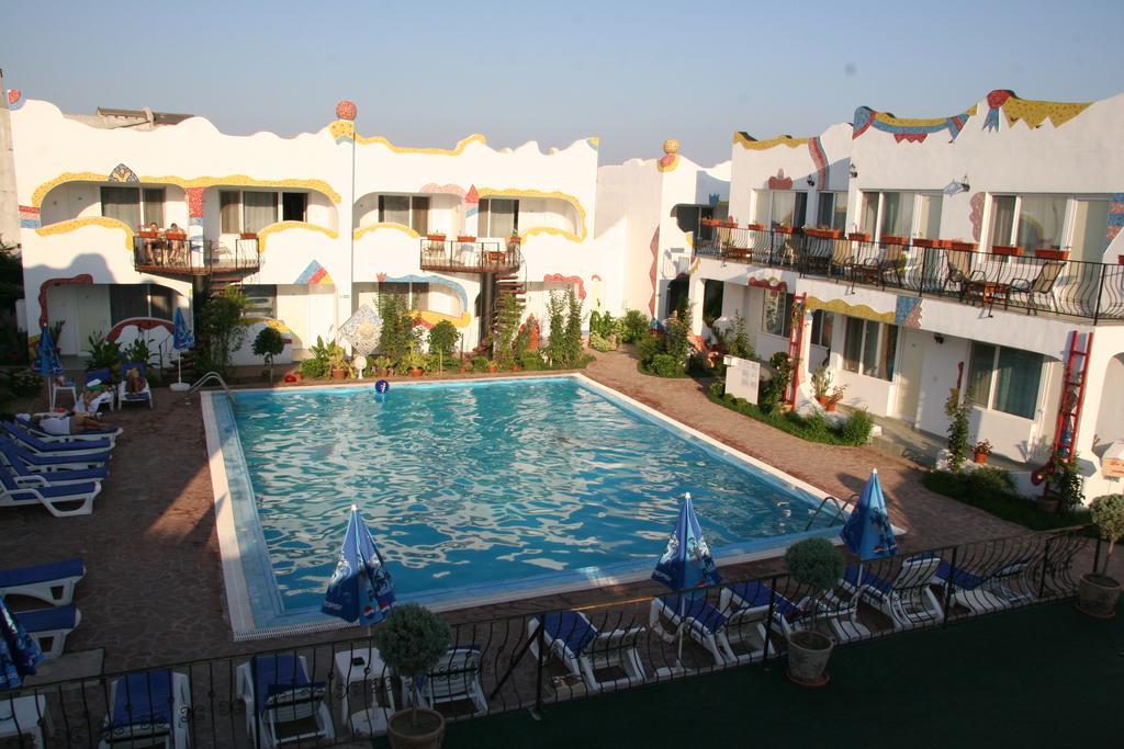 Hotel Laguna Вама-Веке Экстерьер фото